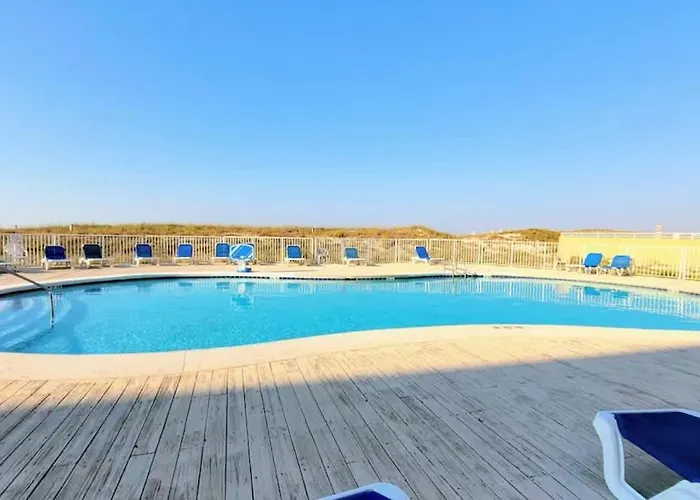 Beachfront Complex Sugar Sleeps 2 * Gulf Shores
