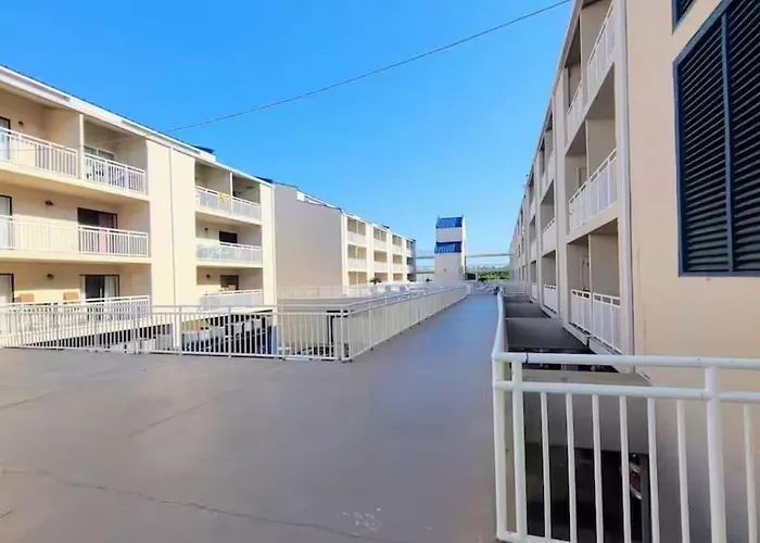 Beachfront Complex Sugar Sleeps 2 Holiday home Gulf Shores